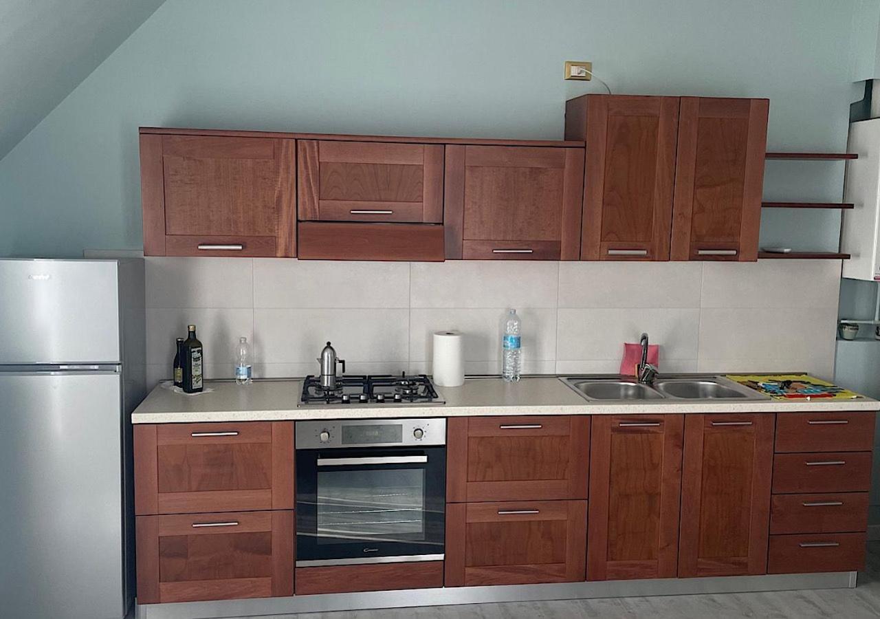 La Magnolia Apartaments IV Tulip Desenzano del Garda Eksteriør billede