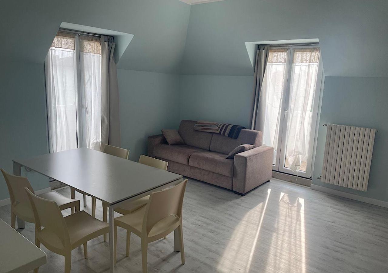 La Magnolia Apartaments IV Tulip Desenzano del Garda Eksteriør billede